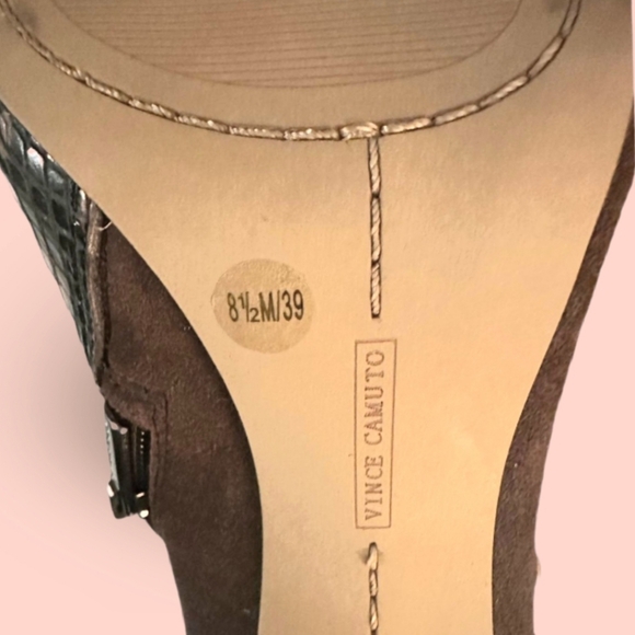 VINCE CAMUTO Women's Sempren Ankle Boot Brown and Black Size 8.5 New - Picture 12 of 15